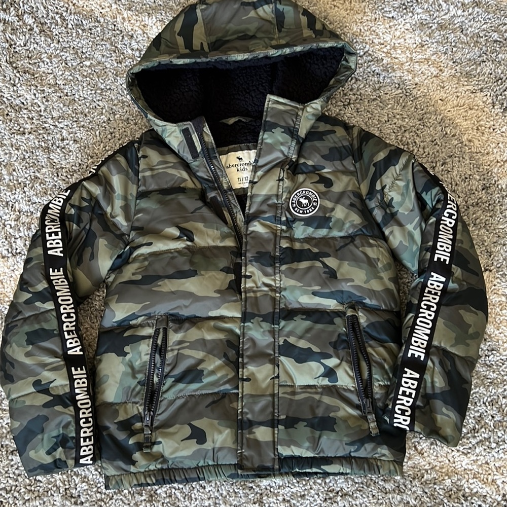 Like new! Abercrombie jacket